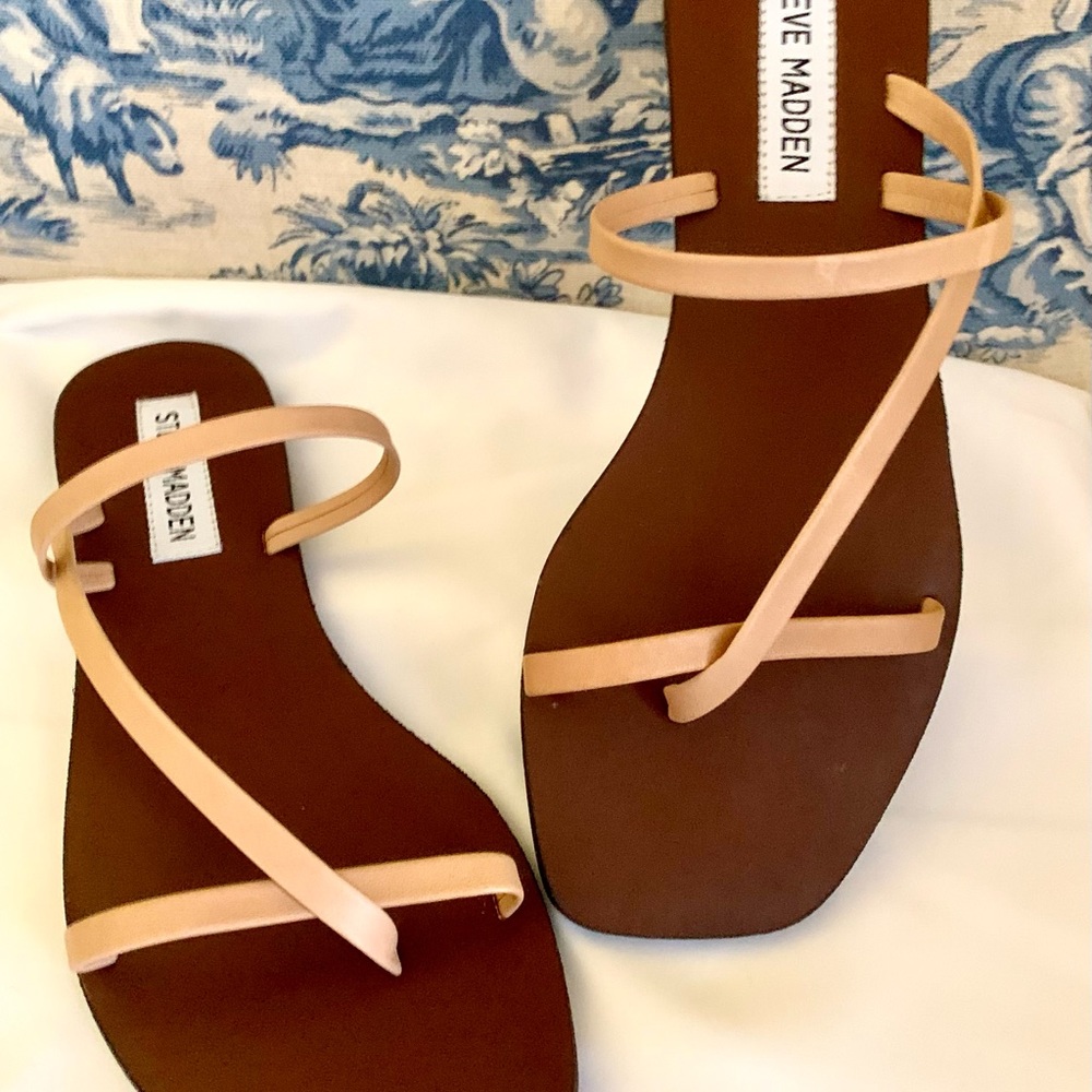 ✋🏾SOLD✋🏾Steve Madden Sandals